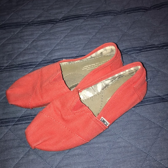 Toms Shoes - TOMS Sz 5 (photos true color, dark salmon)BUNDLE